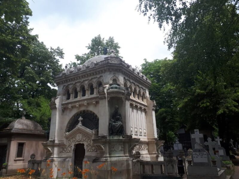 Bucharest: 3-Hour Dark History Tour with a Local - Who Will Love This Tour?