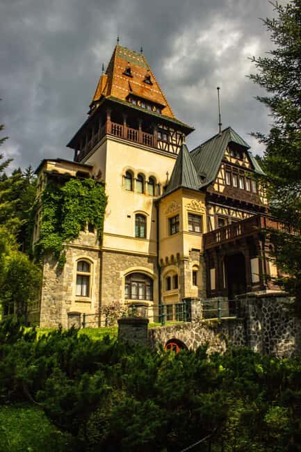 Bucharest: Bran Castle , Peles Castle & Braov Day Tour - Who Would Love This Tour?