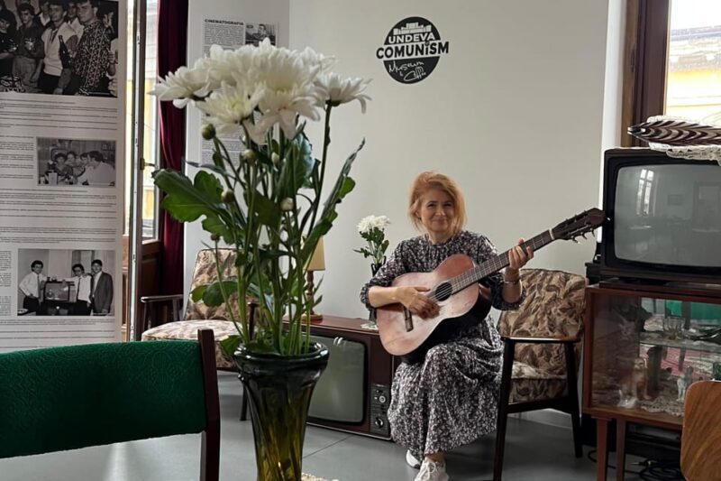 Bucharest: Dinner+Tour at Museum of Communism after closing - Key Points