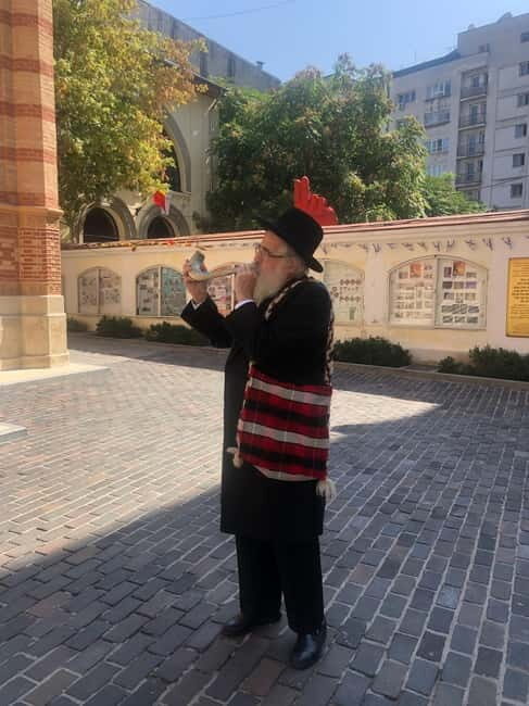 Bucharest: Jewish Heritage Private Walking Tour (group of 8) - A Practical Guide to the Jewish Heritage Private Tour in Bucharest