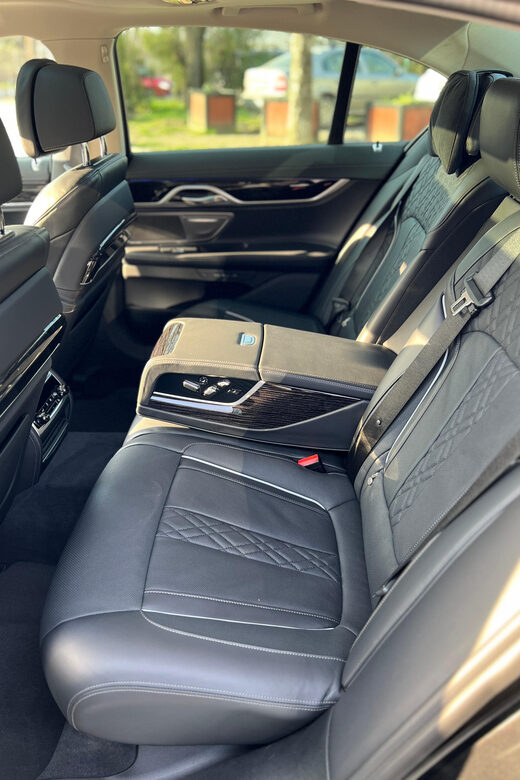 Bucharest: Private City Tour by BMW 7 Series - Key Points