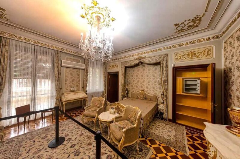 Bucharest Tour: Parliament, Ceausescu House & Village Museum - FAQ