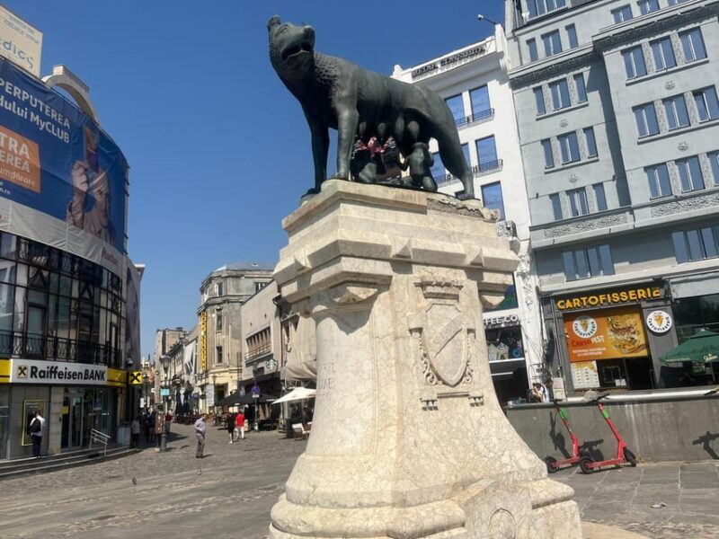 Bucharest: Walking tour with Italian speaking guide for small groups - What’s Included and What to Keep in Mind