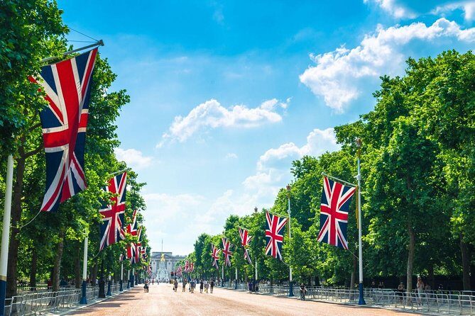 Buckingham Palace and Windsor Castle Self-Guided Tour with Coach - Final Thoughts