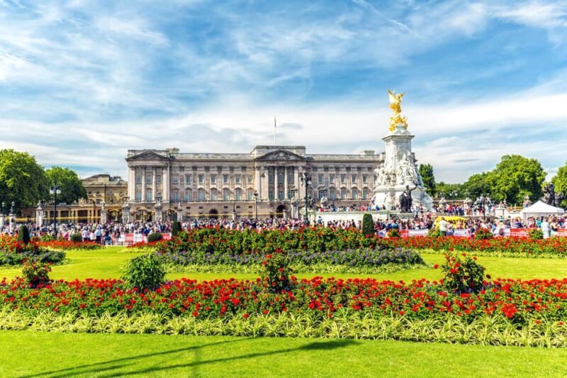 Buckingham Palace, Change the Guard & Crown Jewels Tour - The Sum Up