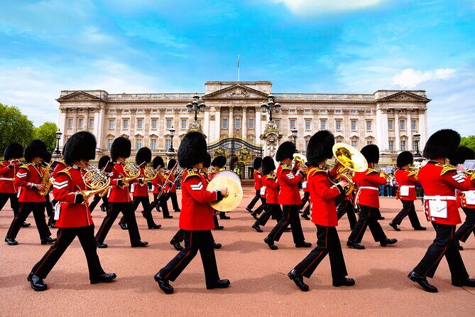 Buckingham Palace Entrance Ticket & Changing of the Guard Tour - What to Expect from the Buckingham Palace Tour