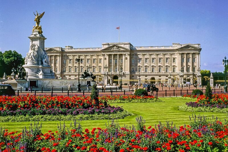 Buckingham Palace: The State Rooms Entrance Ticket - Key Points