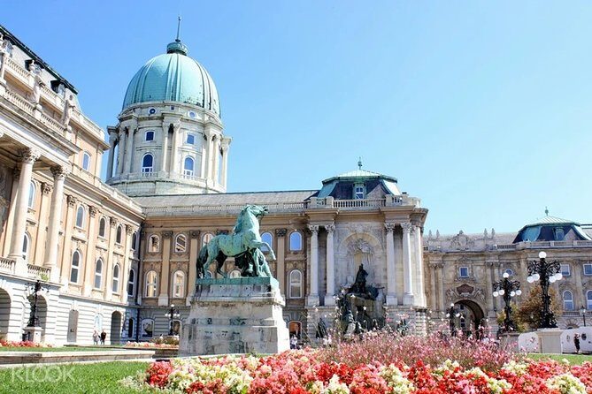 Buda Castle walking tour and Budapest Evening cruise package - Key Points