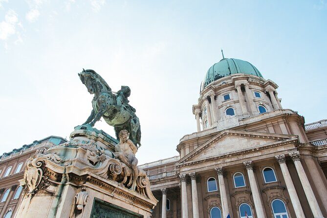 Buda Castle's Secrets with a Historian - Who Would Love This Tour?