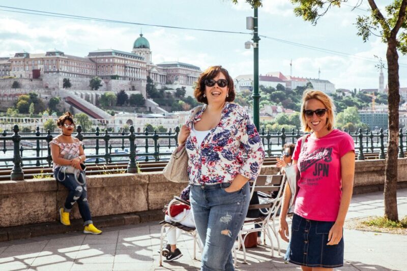 Budapest: 2-Hour Private Kick-Start Tour with a Local - The guides: Knowledge and personal touch