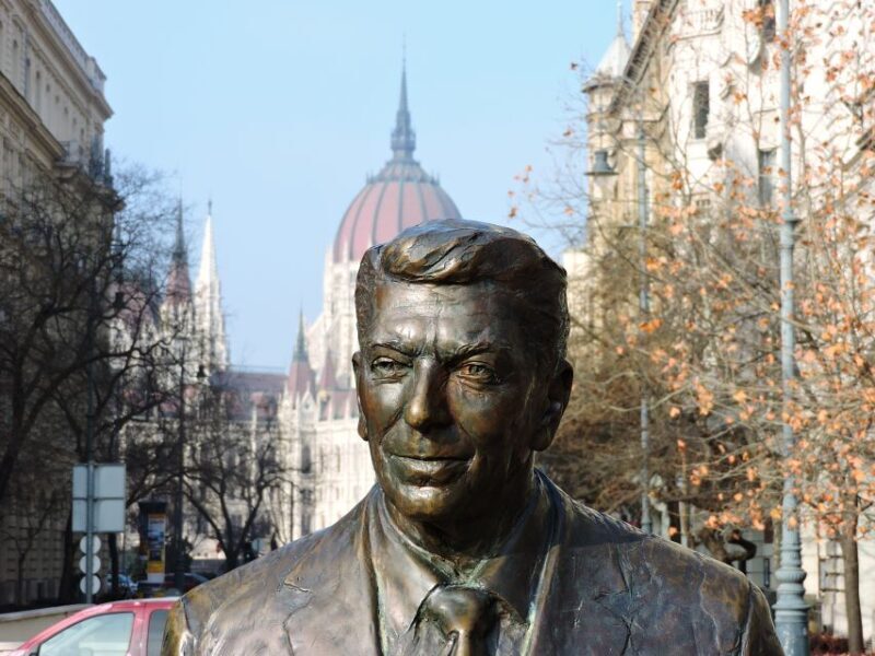 Budapest: 3-Hour Walking Tour About Communism (Small Group) - Key Points