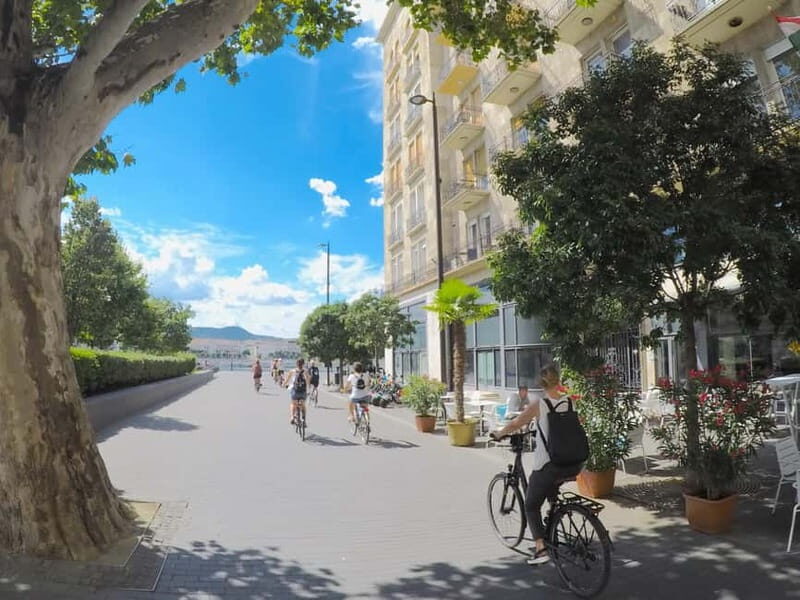 Budapest Afternoon Bike & E-bike Tour with a Summer Drink - Key Points