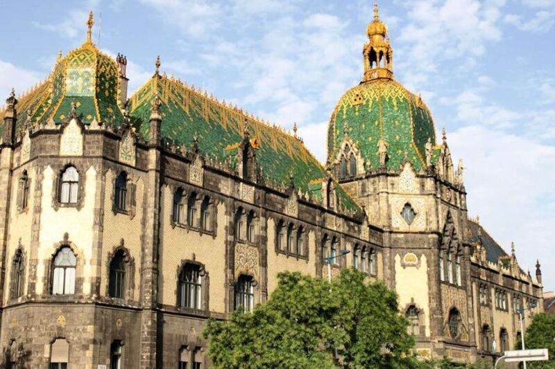 Budapest Art Nouveau Walking Tour - Discovering Budapest’s Art Nouveau Style