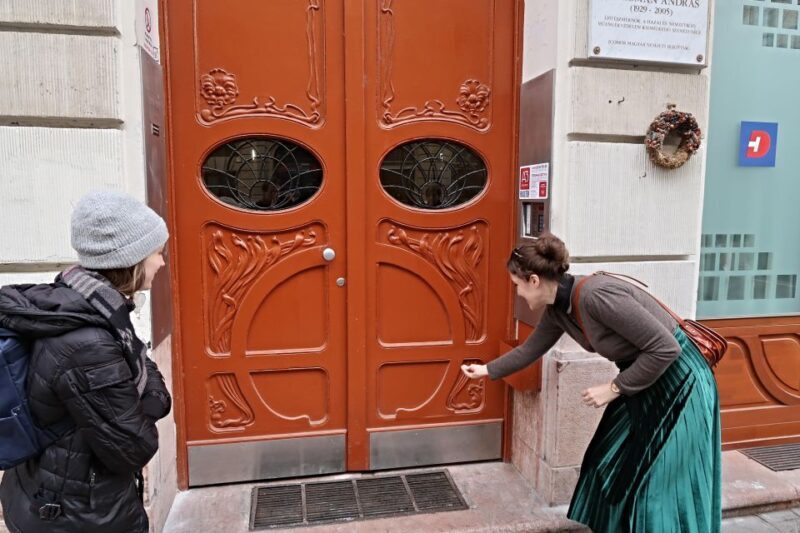 Budapest Art Nouveau Walking Tour - Who Is This Tour Best For?