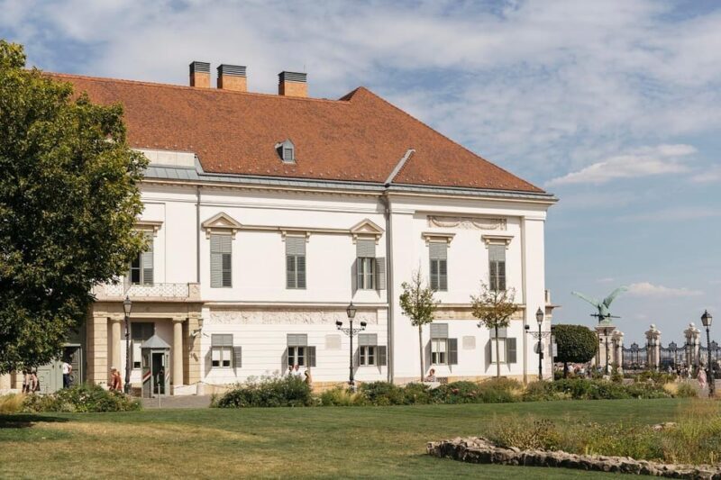 Budapest: Buda Castle Walking Tour & Folk Music Performance - FAQ