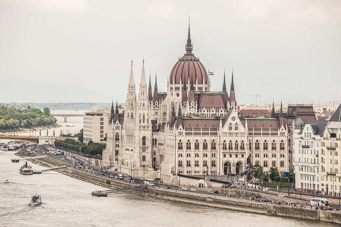 Budapest Castle Walk - In-Depth Look at the Budapest Castle Walk