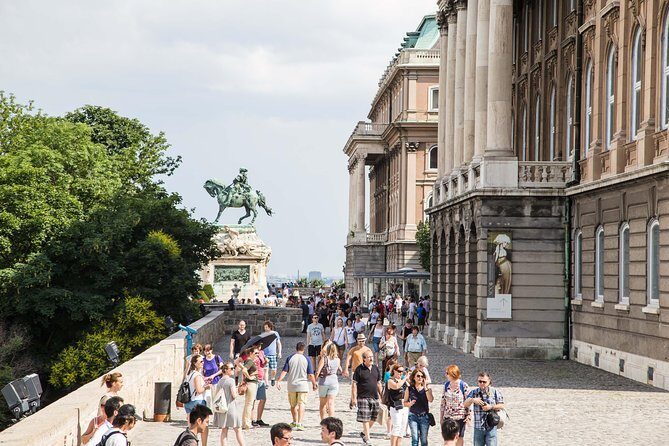 Budapest Castle Walk - FAQ