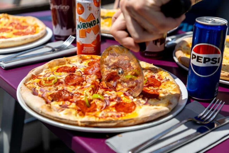 Budapest: Catamaran Pizza Cruise - FAQ