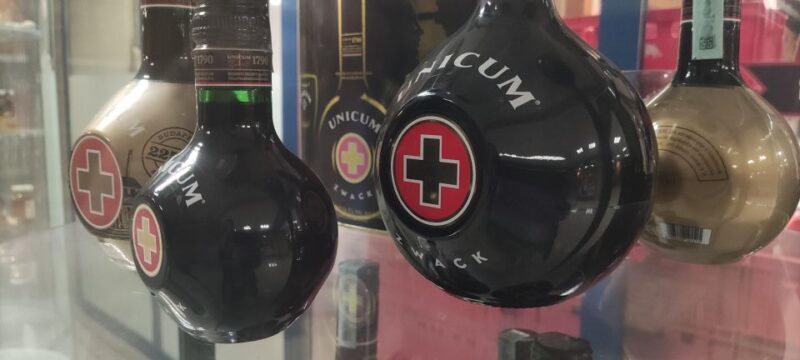 Budapest: Central Market Hall Guided Food Tour with Tastings - The Sum Up