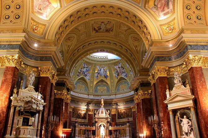Budapest Christmas Walking Tour & Entry to St Stephen's Basilica - The Sum Up