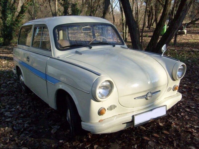 Budapest Communist Era Tour with Trabant driving experience - Who Is This Tour For?