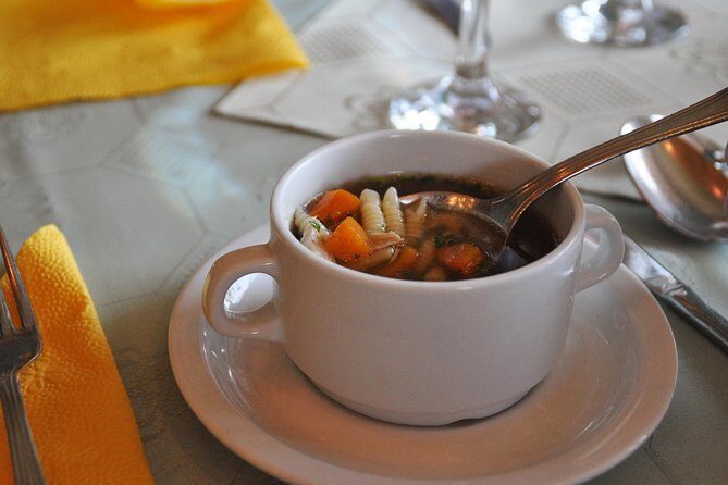 Budapest Danube Bend Full Day Tour with Lunch - Analyzing the Value: Is It Worth It?