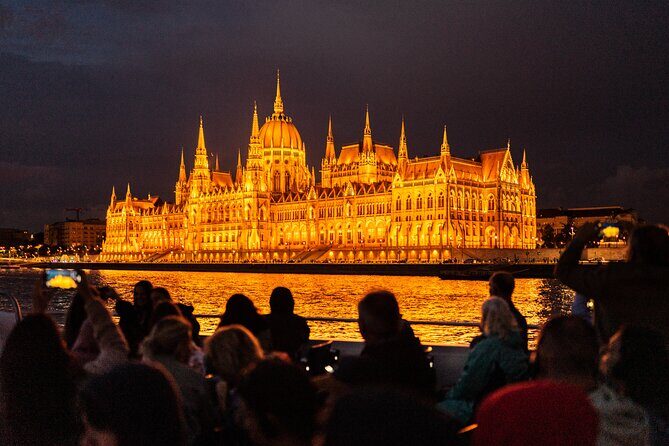 Budapest Danube River Sightseeing Night Cruise with Drinks - Frequently Asked Questions
