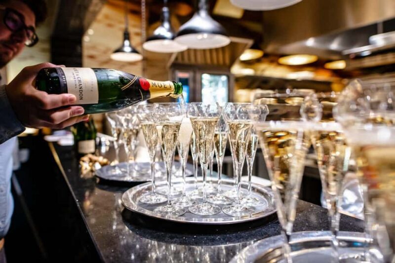 Budapest: Dinner and Live Hungarian Music - Key Points