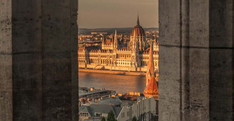 Budapest exploration for solo travelers with local companion - Who Will Love This Tour?