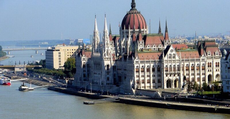 Budapest Full-Day Private Guide Services - The Guide Experience