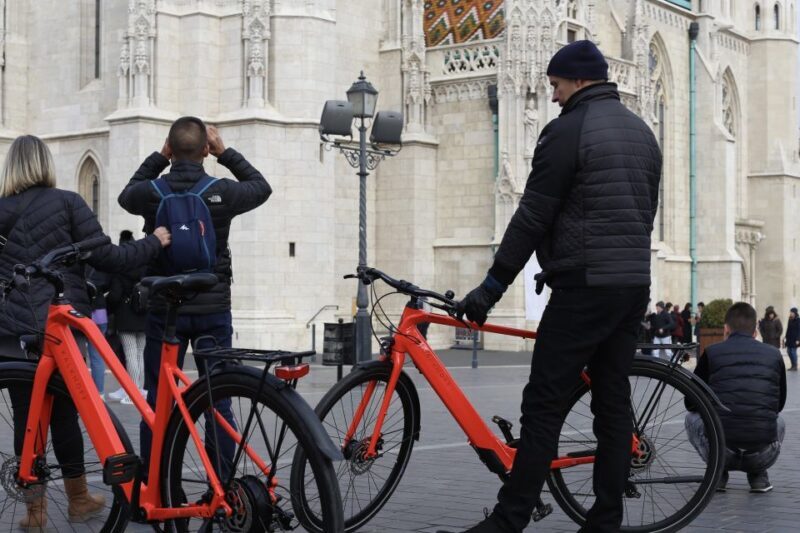 Budapest: Guided Downtown Electric Bike Tour - Key Points