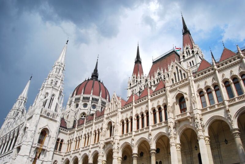 Budapest: Guided Walking Tour of Pest - What the Tour Includes and What It Doesn’t