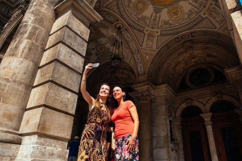 Budapest: Highlights and Hidden Gems Private City Tour - Key Points