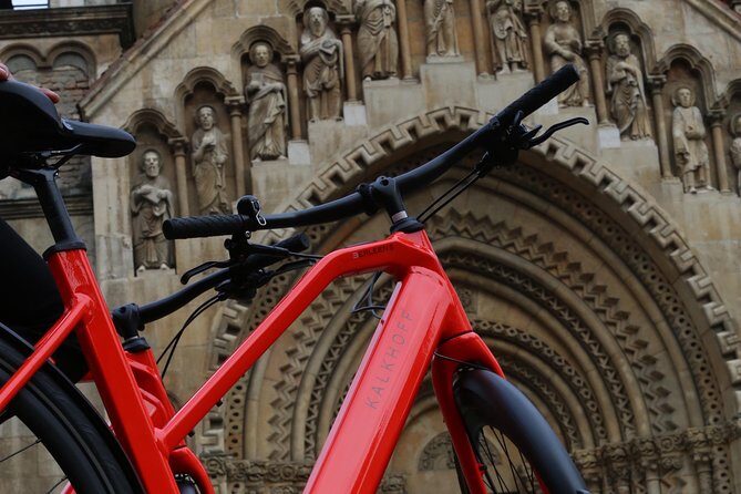 Budapest: Historic Downtown ride on E-Bicycles Buda & Pest - An In-Depth Review of the Budapest E-Bike Tour