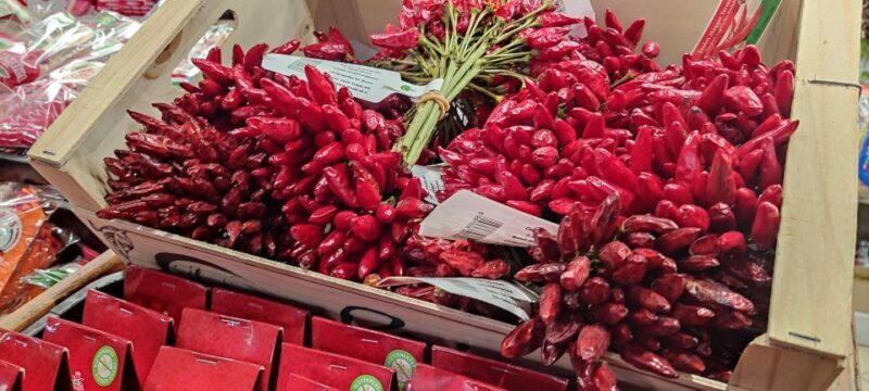 Budapest: Hungarian Cuisine in the Market Hall (german) - Authenticity & Local Tips