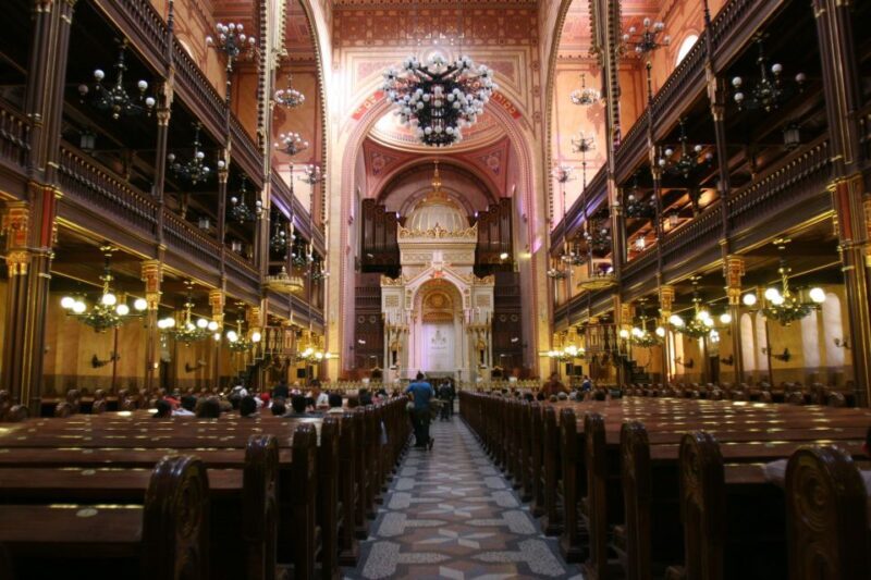 Budapest: Jewish Heritage Guided Tour with Synagogue Ticket - A Deep Dive Into the Experience