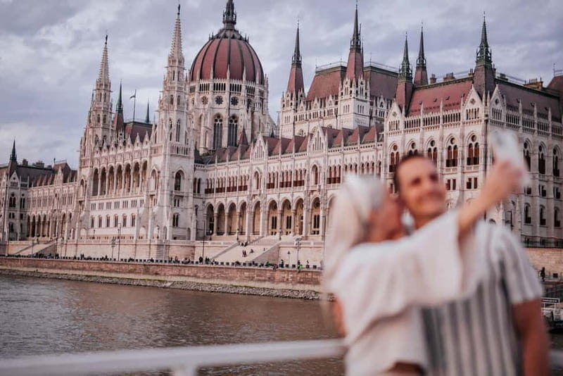 Budapest: Lotus Cruise with Unlimited Premium Drinks - Key Points