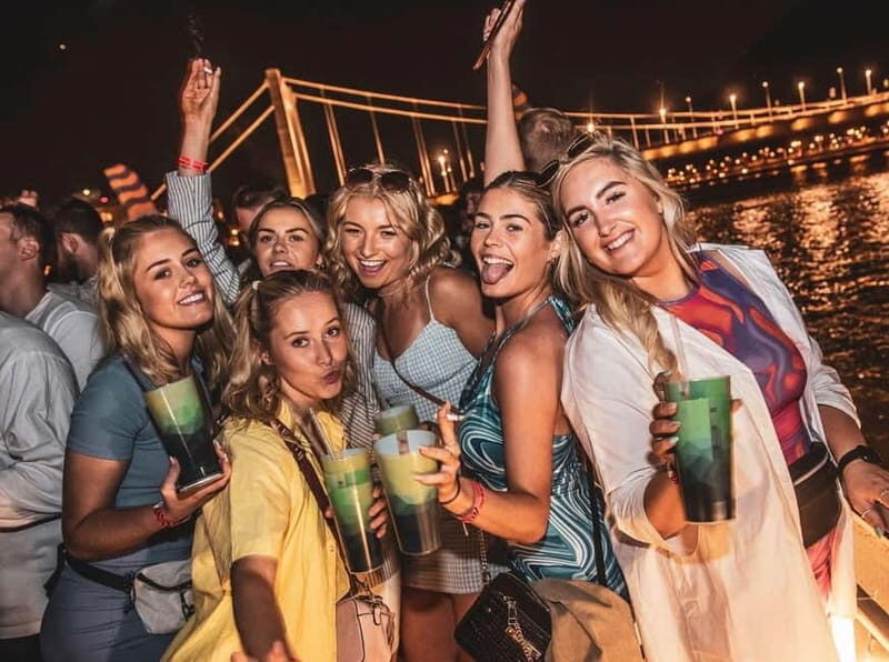 Budapest: Lotus Cruise with Unlimited Premium Drinks - Who Should Consider This Tour?