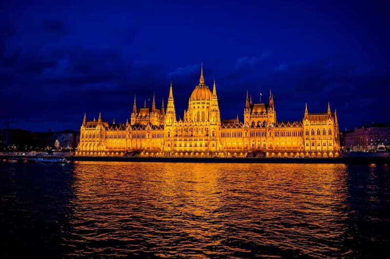 Budapest: Lotus Cruise with Unlimited Premium Drinks - FAQ