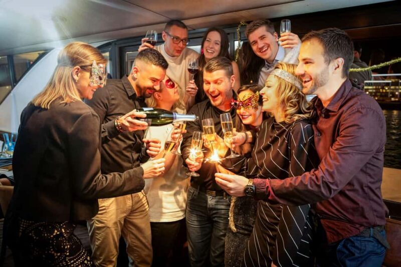 Budapest: Midnight Prosecco Cruise - An In-Depth Look at the Experience
