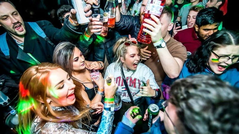 Budapest: Night Party Bus Tour  BYOB, Music & City Lights - Final Thoughts: Is It Worth It?