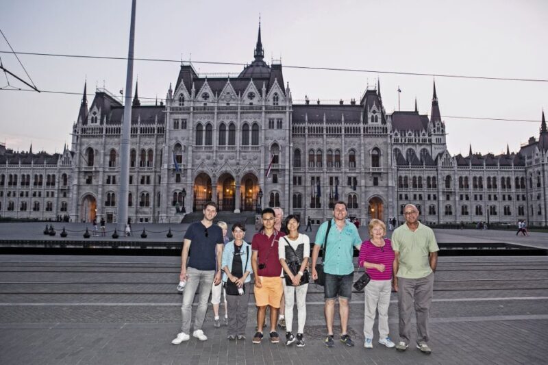 Budapest: Night Walking Tour with Danube River Cruise - Starting Point and Meeting Details