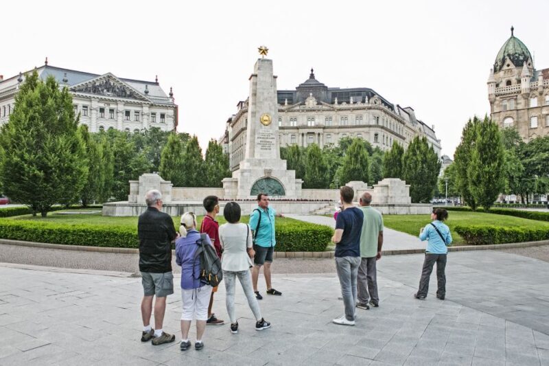 Budapest: Night Walking Tour with Danube River Cruise - The Danube River Cruise: A Stellar Finale