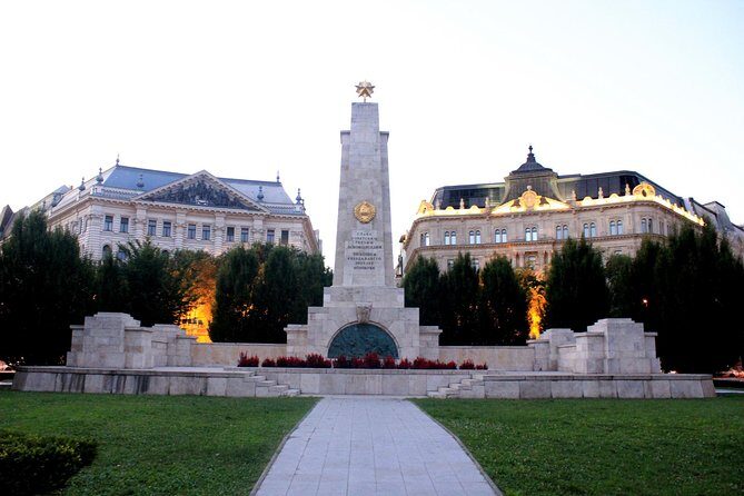 Budapest Night Walking Tour with Danube River Cruise - An Introduction to the Experience