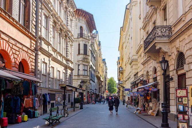 Budapest Old Town and Top Attractions Private Walking Tour - What Makes This Tour Stand Out?