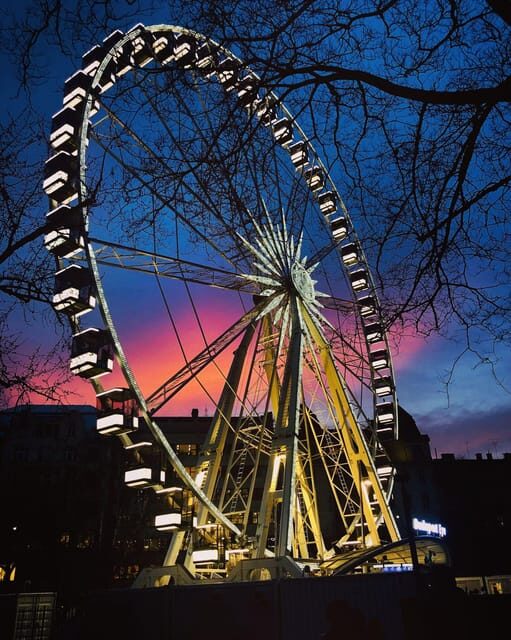 Budapest: Parliament, Christmas Market and Ferris Wheel - Who Will Love This Tour?