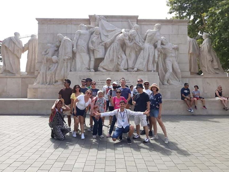 Budapest: Parliament & Its Surroundings Tour with Folk Music - A Complete Breakdown of the Tour Experience