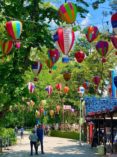 Budapest: Private Sightseeing Tour with Local Host - The Sum Up