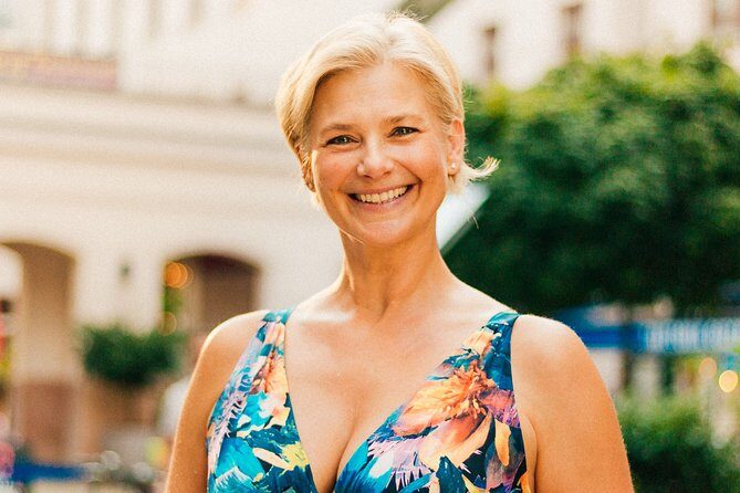 Budapest private sightseeing with Nelli & her local guides - Why Choose a Fully Customizable Budapest Tour?