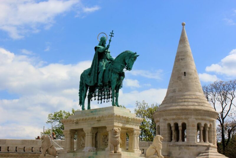 Budapest: Private Walking Tour of the Castle District - Authenticity & Guides: The Heart of the Experience